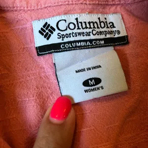 Columbia women’s button down blouse thumbnail 3