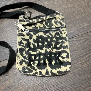 Victoria’s Secret Pink Animal Leopard Print Crossbody Purse Y2K 2000s thumbnail 2