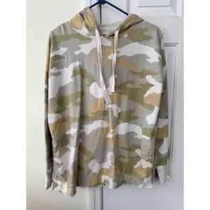 Aerie Oversized Sun washed Camo Hoodie Sweatshirt‎ Relaxed Fit Women's Medium thumbnail 2