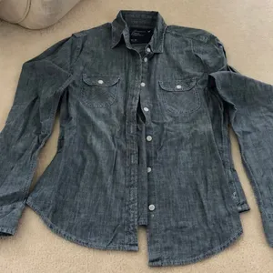 American Eagle denim long sleeve button up thumbnail 1
