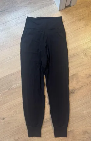 Lululemon Align Joggers High-Rise 28" thumbnail 3
