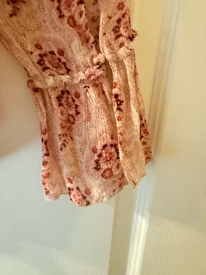 PAIGE Pink Floral Print Ruffle Sleeve Button-Front Blouse | Size Large thumbnail 4