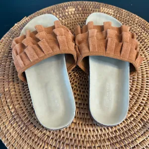 American Eagle Ruffle Slide‎ Sandals Cognac Brown Faux Suede Cork Midsole Size 6 thumbnail 4