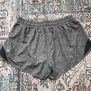 Lululemon Hotty Hot Short II 2.5" Heather Lux Multi Black Heathered Black Size 8 thumbnail 13