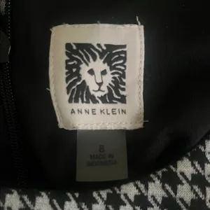 Anne Klein Belted Monochrome Houndstooth Sheath Dress thumbnail 3