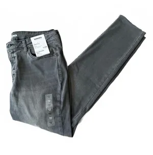 Sonoma The Everyday Jean Women's Size 14 Skinny Mid-Rise Cutoff Streetwear Urban thumbnail 1