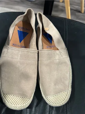 Women's Suede Slip-On Flats in Light Taupe thumbnail 9