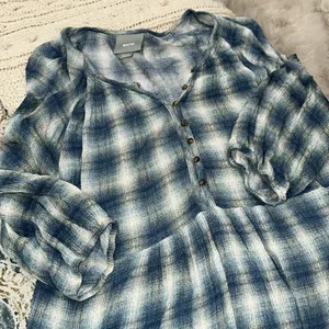 Maeve Blue Plaid babydoll Blouse see size medium thumbnail 2
