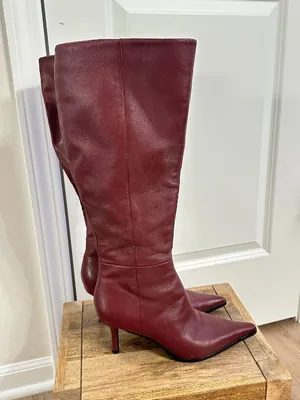 STEVE MADDEN Lingo Pointed Toe Knee High Boot in Wine Leather Size US 7.5 thumbnail 1