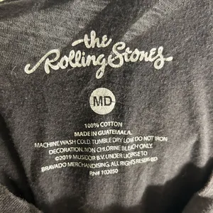 The rolling stone t-shirt size medium thumbnail 2