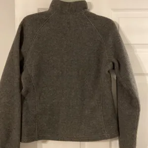 Patagonia Synchilla Women M long 23” and bust 34/36” excellent condition thumbnail 7