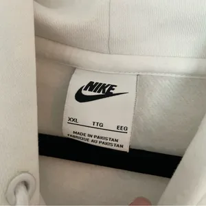 Nike Sportswear Oversized Fleece Hoodie Center Swoosh White Sz XXL thumbnail 14