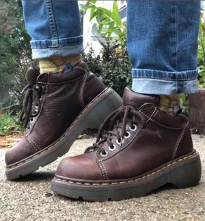 Vintage Y2K Dr. Martens 8550 Brown Leather Chunky Boots Made in England Size 6 thumbnail 1