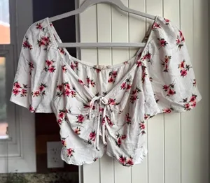 Altar'd State White Floral Milkmaid Tie Front Crop Coquette Bright Summer Top S thumbnail 1