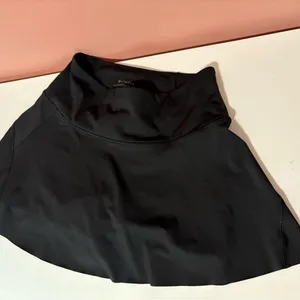 Athleta Black Performance Skort thumbnail 2