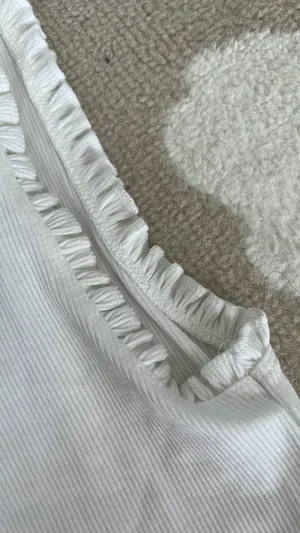 American Eagle ruffle strap cropped tank thumbnail 4