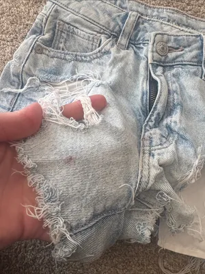 American Eagle Distressed Strigid Denim Jean Mom Shorts Size 000 thumbnail 6