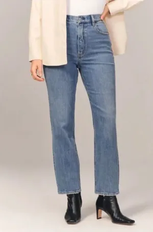 Abercrombie and Fitch The 90s Straight Leg Ultra High Rise Denim Jeans Size 16 thumbnail 1