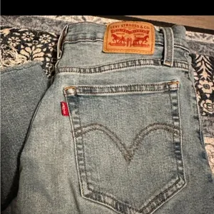 Levi’s wedgie straight jeans 27‎ thumbnail 13