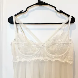 Vtg Womens White Lace Lingerie Top XL Feminine Romantic Dainty Wedding Night thumbnail 2