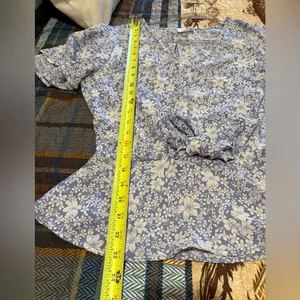 Sienna Sky floral print blouse women’s M thumbnail 10