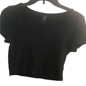 Shein size medium black crop top shorts sleeves thumbnail 2