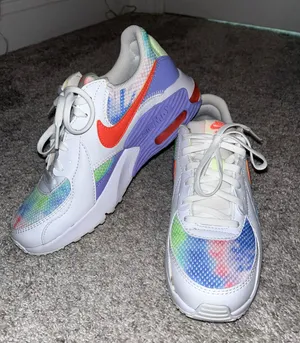 Nike Woman’s  Shoes thumbnail 1