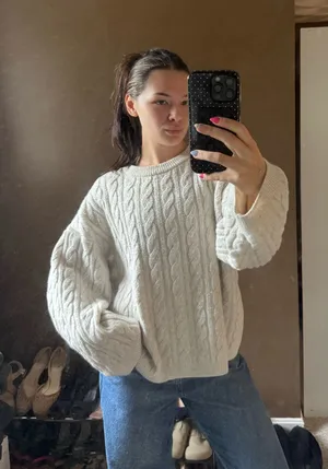 Cream H&M Sweater thumbnail 1