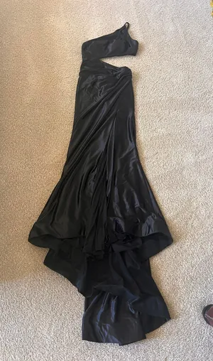 Sherri Hill Prom thumbnail 1