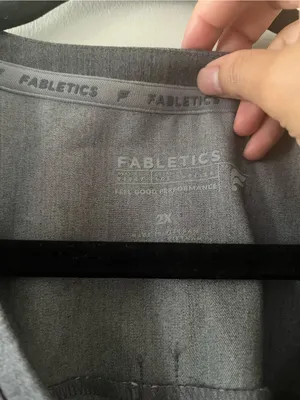 Fabletics Gray Scrub Top 2X Stretch Pockets Medical Nurse Healthcare Uniform thumbnail 3
