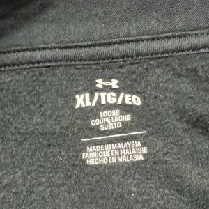 Under Armour Sweatshirt, Size: X-Large thumbnail 11