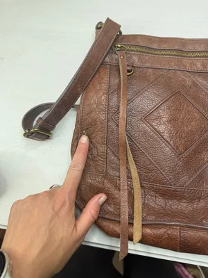 Lucky Brand Baldwin Crossbody Leather Bag thumbnail 8