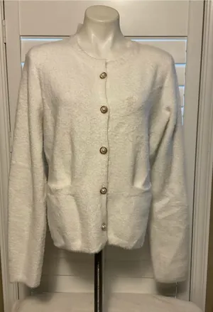 Women's White Pearl thumbnail 1