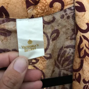 Vintage Victoria’s Secret robe / dress Hawaiian style size small brown burgundy thumbnail 3