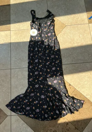 Princess Polly Black Floral Maxi Dress thumbnail 2