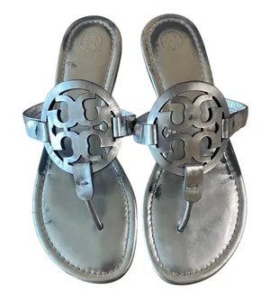 Tory Burch Miller Sandals Silver Metallic Finish Leather 9.5 Logo‎ thumbnail 1