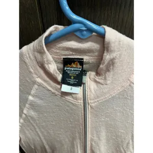 Patagonia Performance Base layer Capilene‎ Pink 1/4 Zip Pullover Size S thumbnail 4