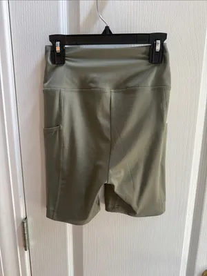 Gymshark Olive Green High-Rise Pocket Bike Shorts thumbnail 2