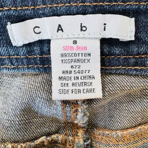 Cabi Slim Jean 622 Womens Size 8 Medium Wash Straight Leg‎ Denim Blue Jeans thumbnail 3