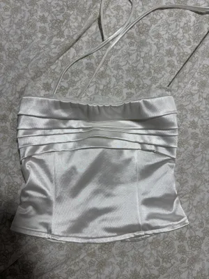 White top thumbnail 1