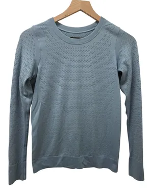 Lululemon Breeze by Long Sleeve Squad color Cascade Blue size 0. thumbnail 1