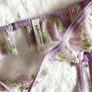 NWOT For Love & Lemons Lilac Rose Lace Hook Garter Belt - Large thumbnail 3