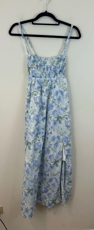 Hollister Blue & White Floral Midi Dress Slit Criss Cross Strappy Back Size XS thumbnail 1