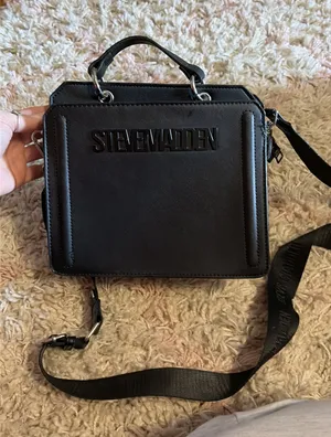 Steve Madden thumbnail 1