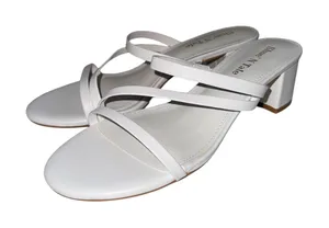 Shoe’N Tale White Strappy Chunky Block Sandals Heels Bridal Wedding New thumbnail 1