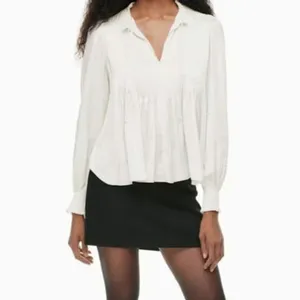 Aritzia Wilfred Milou Blouse Plisse Satin Pin-Tuck Cream Birch Size S Coquette thumbnail 3