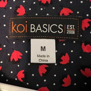Koi Basics Navy scrub top Size medium Blue thumbnail 4