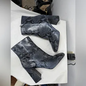 Sam Edelman Codie Bootie in Marina Blue Snakeskin Sz 9 thumbnail 9