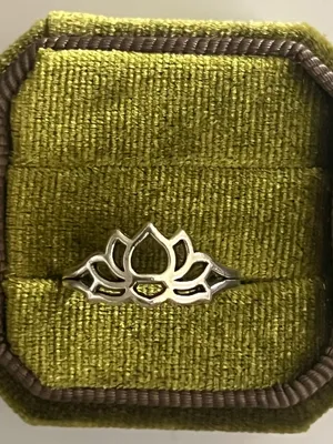 Elegant Design Lotus Flower Purity Rebirth Promise Ring Size 7 thumbnail 1