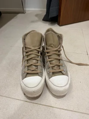 Converse Chuck Taylor thumbnail 2